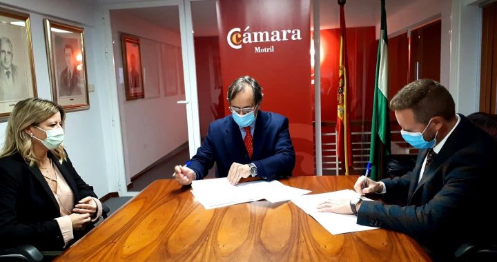 Firma del acuerdo entre la Cámara de Comercio de Motril y el Colegio de Mediadores de Seguros de Granada